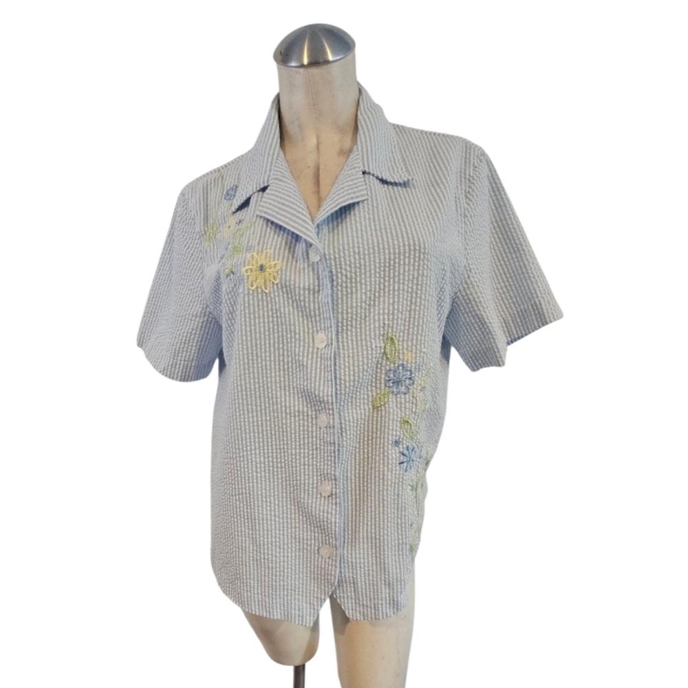 3/$25 Alfred Dunner Size 14 Blue and White Striped Shirt Seersucker